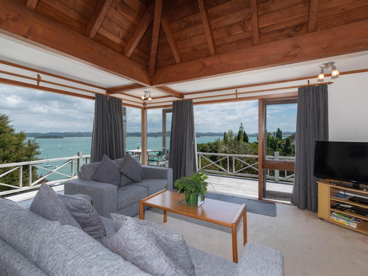 Te Maiki Escape - Russell Holiday Home Luaran gambar