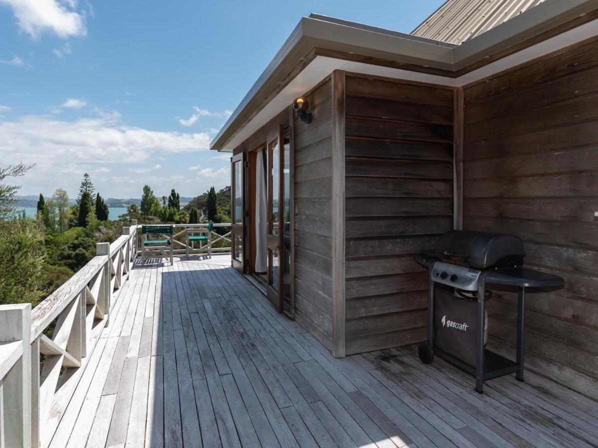 Te Maiki Escape - Russell Holiday Home Luaran gambar