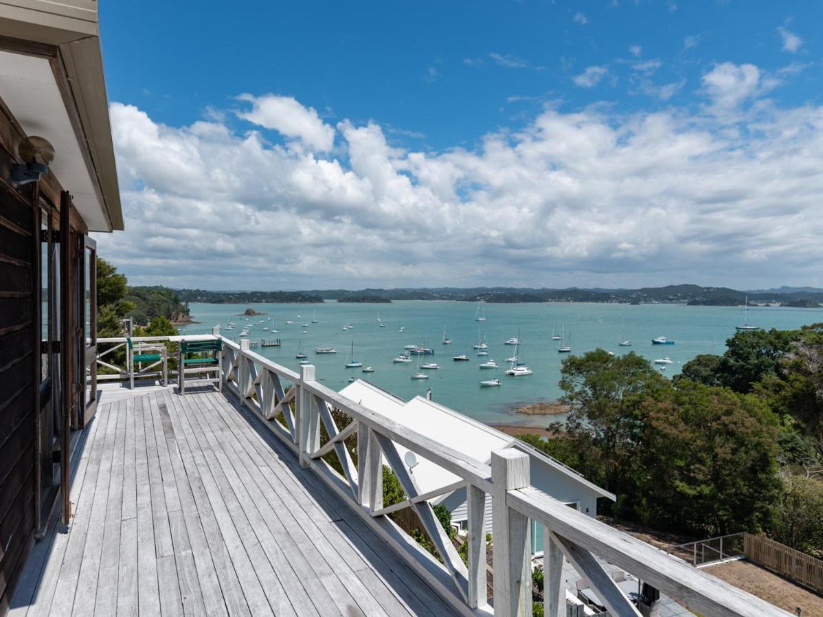 Te Maiki Escape - Russell Holiday Home Luaran gambar